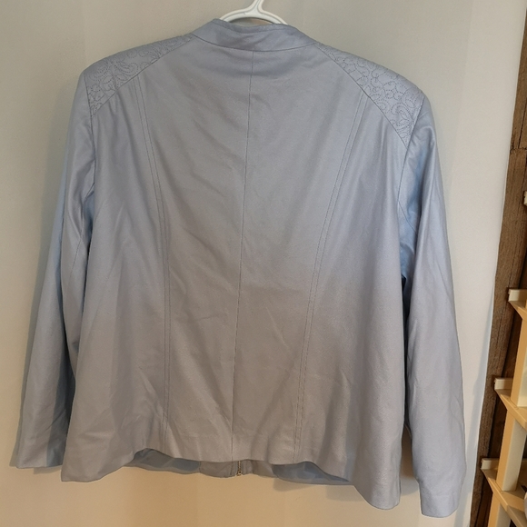 Jacket - Picture 3 of 3